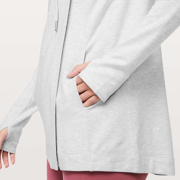 Lululemon Coast Easy Wrap- Heathered Grey Athletic Jacket- Size 4 - Picture 4 of 14